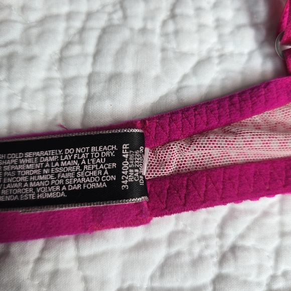 Victoria's Secret Very Sexy Pink Push-up Bra 32B - Picture 12 of 12